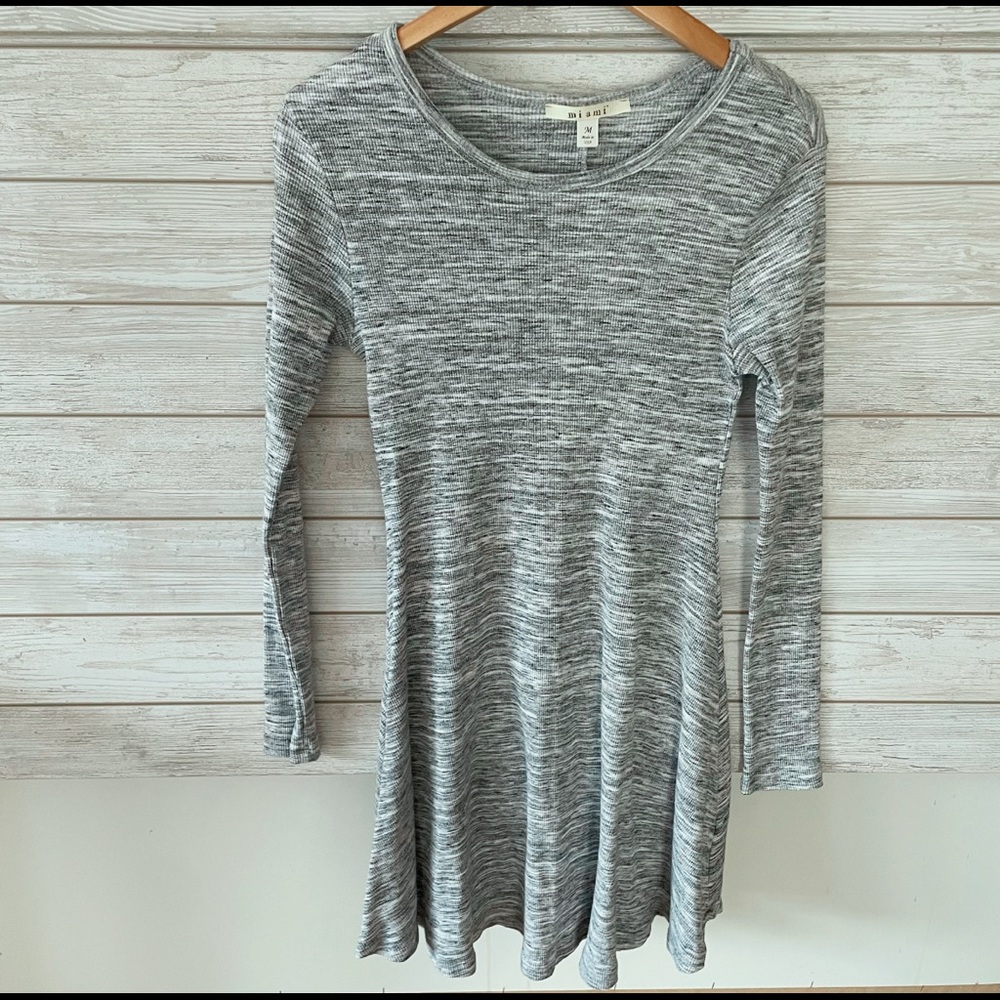 NWOT Miami Gray Knitted Long Sleeve Mid Length Dress Women’s Medium